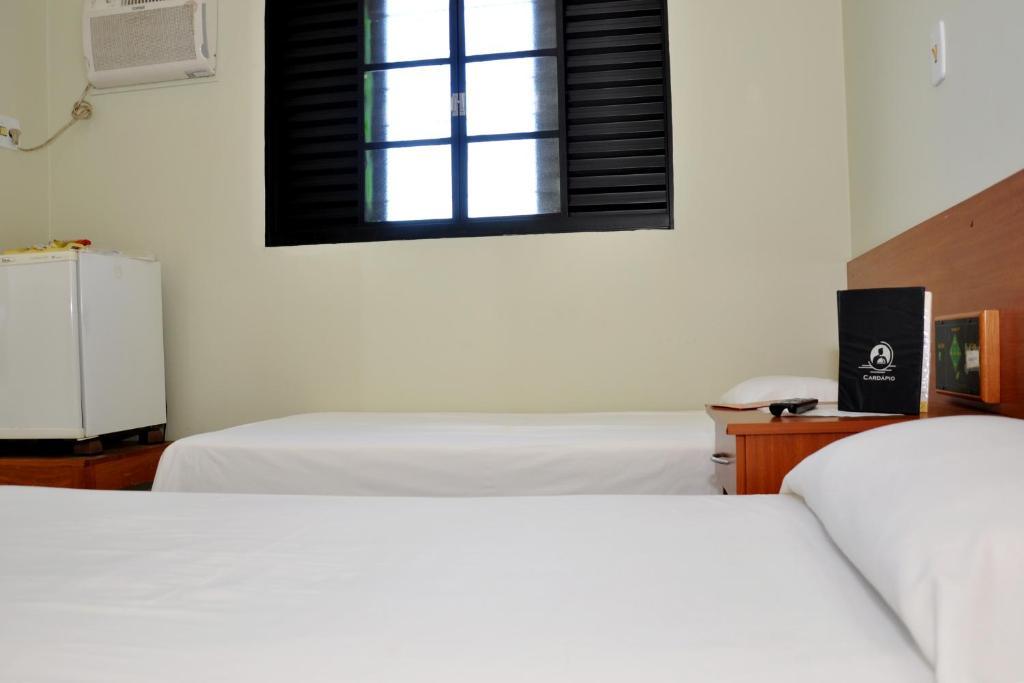 Hotel Carolina Plaza Убераба Номер фото